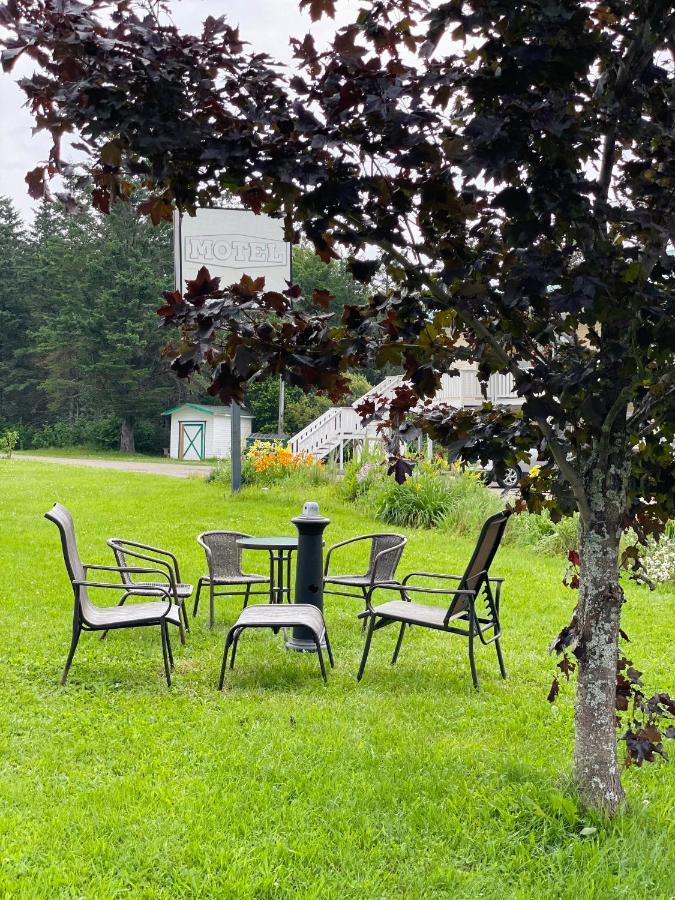 Scenic Motel Moncton Buitenkant foto