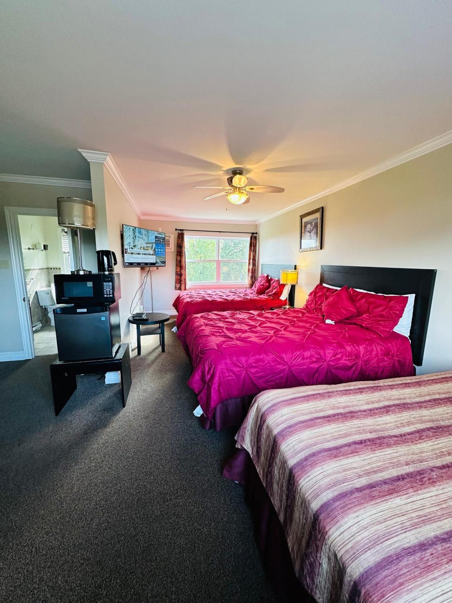 Scenic Motel Moncton Buitenkant foto