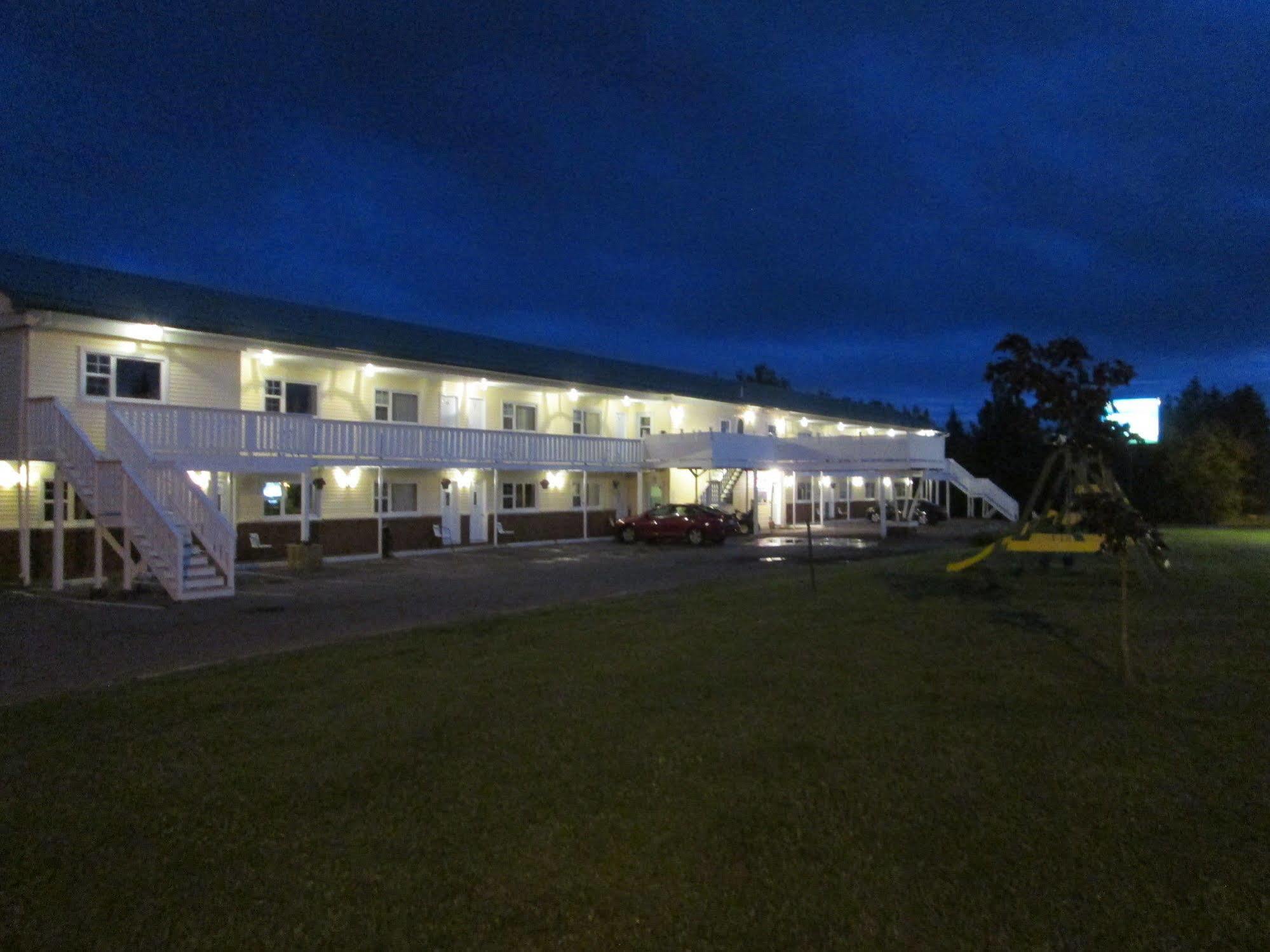 Scenic Motel Moncton Buitenkant foto